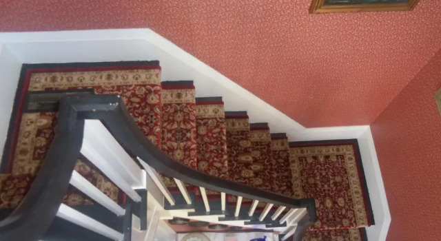 Holiday Guest House Bed & Breakfast, Rezerwuj Hotel Hotele w New England z basenem, Basen