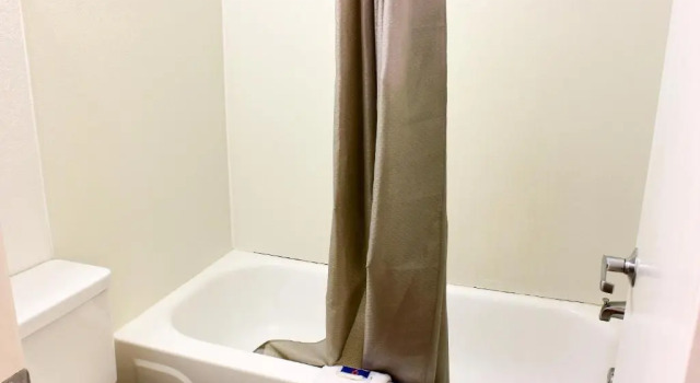 Номер Deluxe Motel 6-Coalinga, CA - East