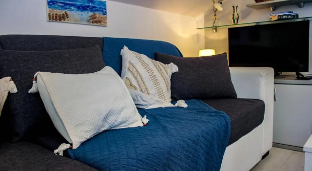 2 bedrooms appartement at Povljana 30 m away from the beach with sea view furnished balcony and wifi, Rezerwuj Apartament Povljana 
