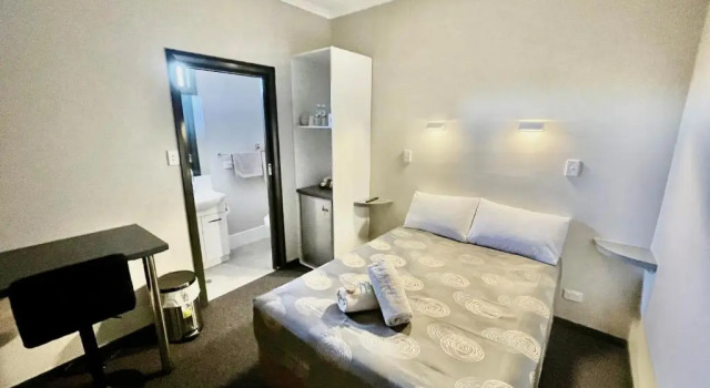 Двухместная студия Broken Hill Tourist Lodge