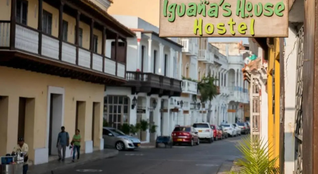 New Iguana House Hostel, Забронировать Хостел Гетсемани Картахена, рядом с San Pedro Claver's Church