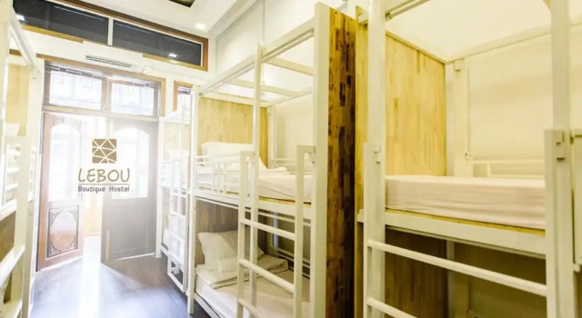 Кровать в общем номере Lebou Boutique Hostel