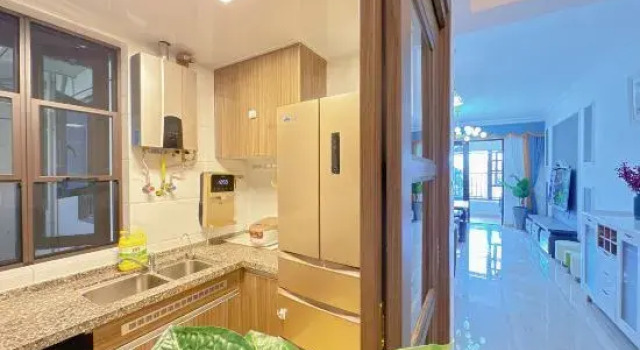 Семейный люкс c 1 комнатой Chinese Yijuju B&B (Xinhua Ideal City Branch)