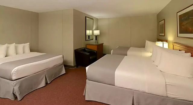 Шестиместный номер Standard Clarion Pointe Medicine Hat Saamis Tepee