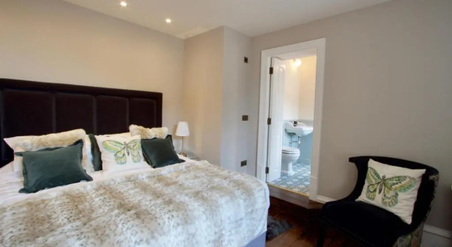 Апартаменты Deluxe Old Bank Apartments