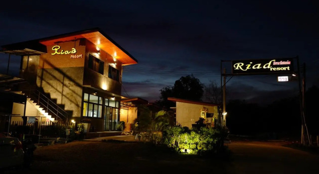 Riad Resort, Забронировать Курортный отель Курортные отели Sa Kaeo Province, Курортный отель