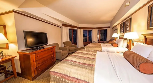 Четырёхместный полулюкс Alyeska Resort