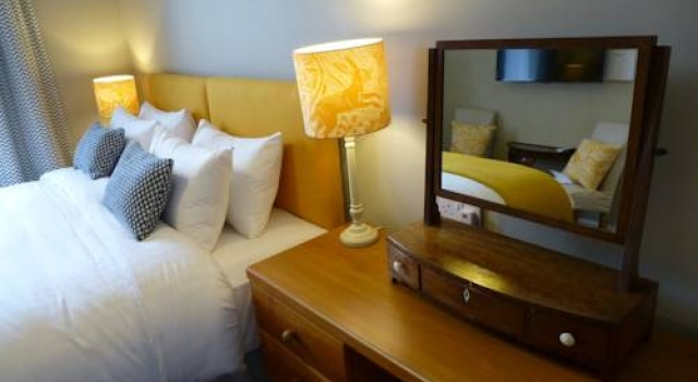 City Centre Luxury Holiday House with Outdoor Bath and Parking, Забронировать Отель Йорк Северный Йоркшир, рядом с Церковь Св. Дионисия