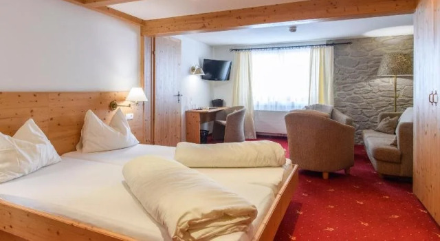 Hotel Alpenrose, Book Hotel Sankt Gallenkirch 
