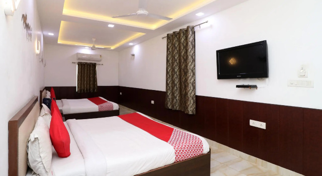 Люкс Standard OYO 36085 Hotel Apollo Agra