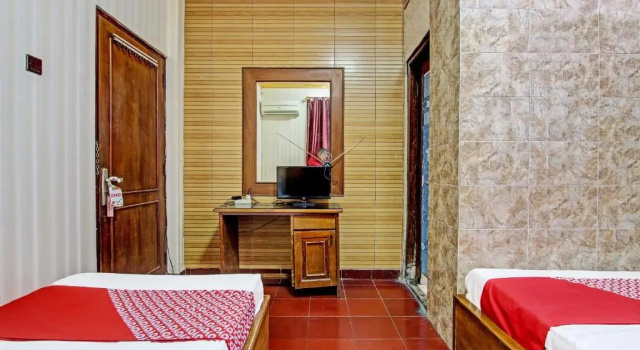 Standard Twin room Hotel O Bugisan