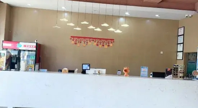 Huaju Hotel (Suzhou Taihu Xukou  subway station shop), Book Hotel Hoteller i Suzhou med parkering, Parkering