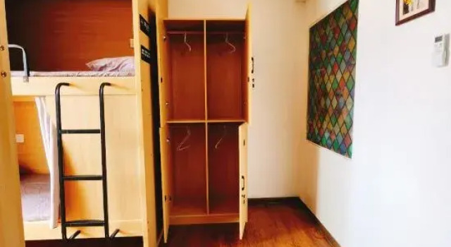 Кровать в общем номере (мужской номер) Dream Square Youth Hostel