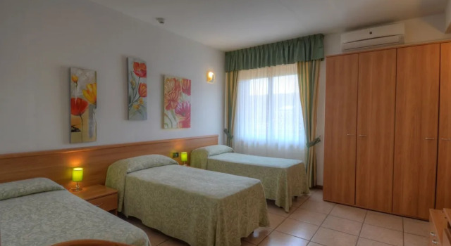 Четырёхместный номер Standard Albergo Ristorante Alle Crosere