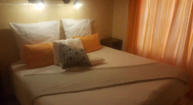 Апартаменты Economy African Sky Bed and Breakfast
