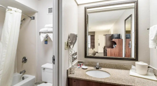 Номер Standard Studio 6 Suites Jacksonville, NC - Camp LeJeune