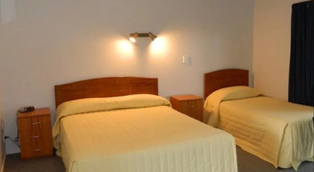Oasis Motel & Holiday Park Turangi, Забронировать Мотель Отели Lake Taupo 4 звезды, 4*