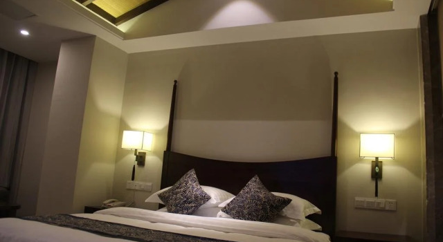 Lettry Hotel, Book Hotel Hoteller i Lingshui med parkering, Parkering