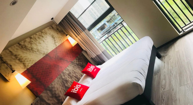 ibis Chengdu East Railway Station Hotel