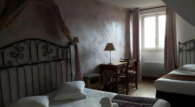 Номер Classic Logis Hotel Domaine de Rouffach