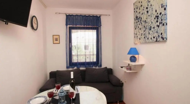 Apartments Željko, Varaa Huoneisto Hotellit Kvarner Islands uima-altaalla, Uima-allas