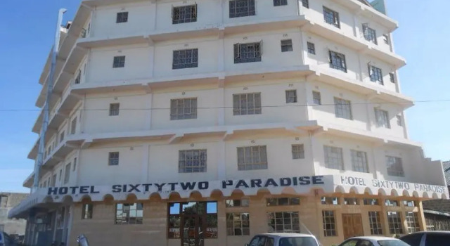 Sixty Two Paradise Hotel, Prenota Hotel Nanyuki Laikipia