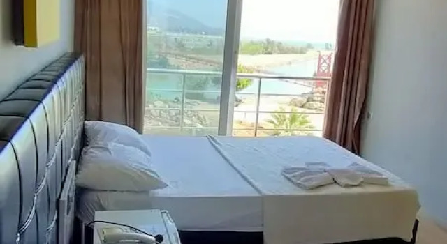 Четырёхместный номер Standard Anemonia Hotel