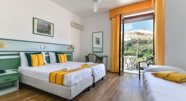 Hotel in Capoliveri with private beach, Rezervovat Hotel Hotely v Elba s parkováním, Parkování