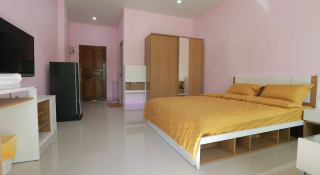 Студия с балконом V Residence