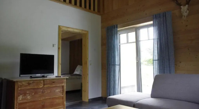 Hüttenflair-Mosel Ferienwohnung, Забронировать Отель Трабен-Трарбах Мозель - Германия