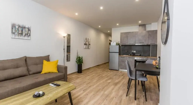 Апартаменты c 1 комнатой Raise Athens Metro Apartments