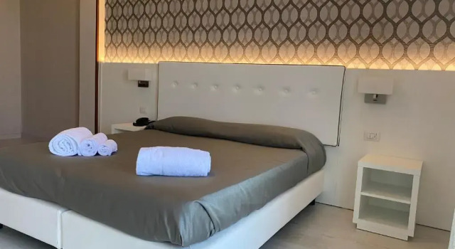 Четырёхместный номер Comfort с балконом Hotel Biancamano