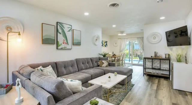 Heated Pool & Backyard Oasis in Pompano Beach!, Rezerwuj Dom wakacyjny Hotele w Broward County z parkingiem, Parking