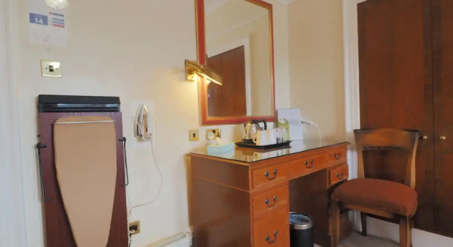 Двухместный номер Standard с видом на гавань Royal Hotel