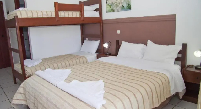 Трёхместный номер Standard с балконом и с видом на море Danaos Hotel