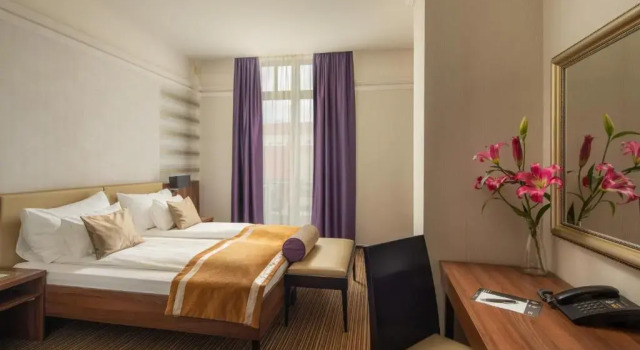 Номер Superior Grand Hotel Glorius Makó