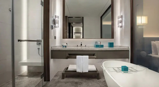 Двухместный номер Deluxe с видом на озеро Wyndham Grand Zaozhuang