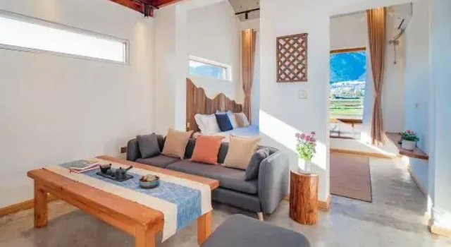 Люкс Dali Sunset Mountain Yangcang Homestay