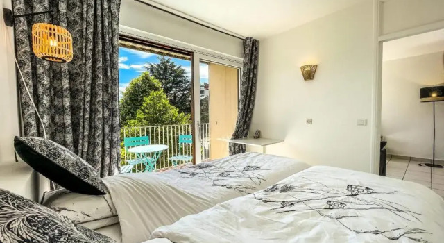 Annecy 1 Bedroom Apt with Balcony