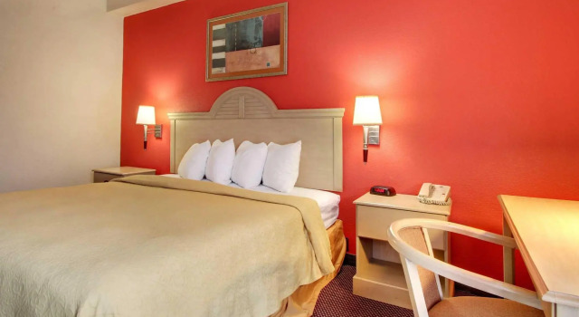 Номер Standard Quality Inn & Suites Hattiesburg North