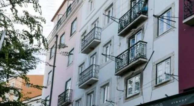 Cozy Lisbon Alfama, Забронировать Отель Санта-Мария-Майор Лиссабон, рядом с Dona Maria II National Theatre