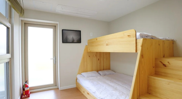 Кровать в общем номере (женский номер) Hannah Guesthouse