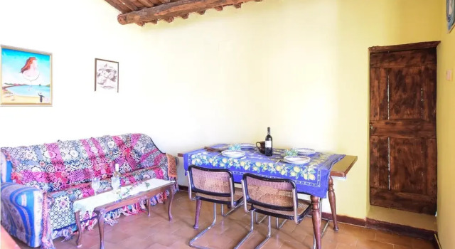 Nice Apartment in Campagnatico With 2 Bedrooms, Buchen Sie Ferienwohnung Campagnatico Toskana