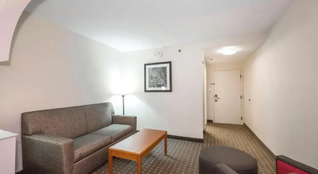 Люкс Red Roof Inn & Suites Newnan