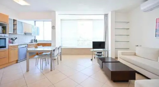 Sweet Sunny 1BR in Gush Halav by HolyGuest, Забронировать Апартаменты/квартира Апартаменты Тель-Авива, рядом с Парк независимости, Апартаменты/квартира