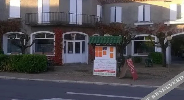 Hôtel de la Croix Blanche, Rezerwuj Hotel Chabanais Charente