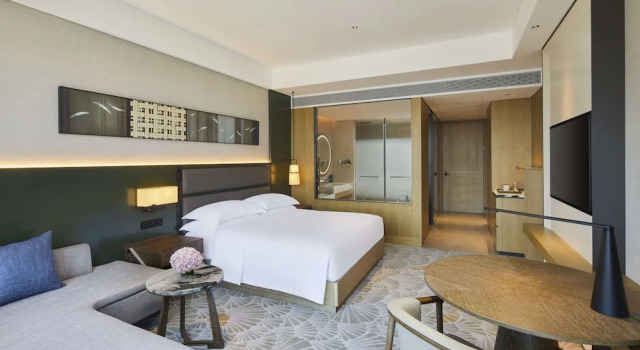 Двухместный номер Standard DoubleTree by Hilton Ya'An