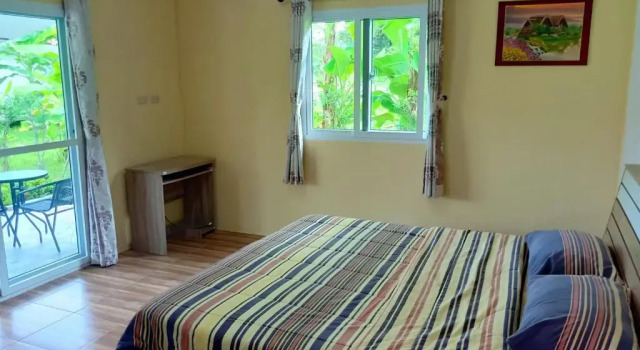 Private 2 Bedroom Villa With Swimming Pool Tropical Gardens Fast Wifi Smart Tv, Foglalás Villa Villák Phen, Villa
