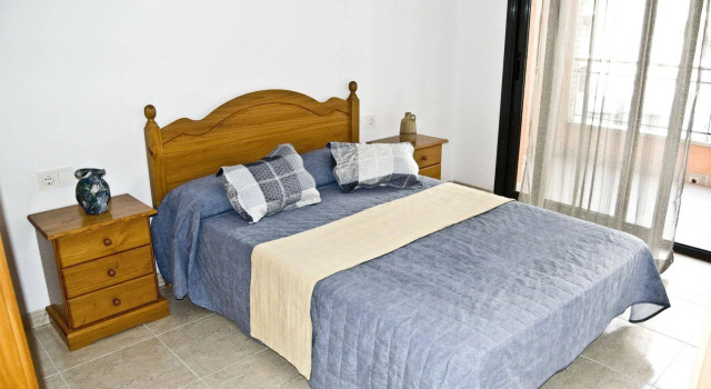 Apartaments Eton, Varaa Hotelli Hotellit Costa Brava uima-altaalla, Uima-allas
