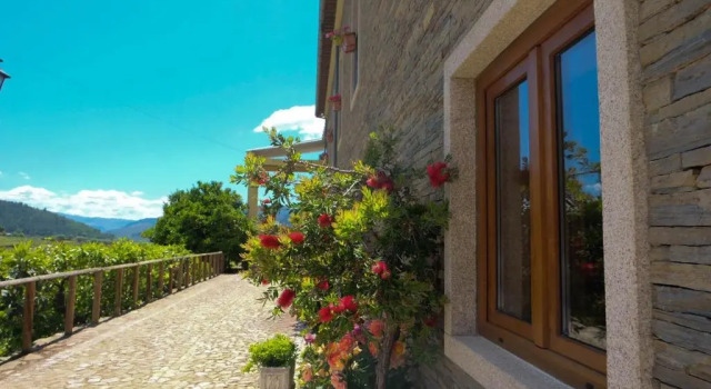 Трёхместный номер Standard Hotel Rural da Quinta do Silval
